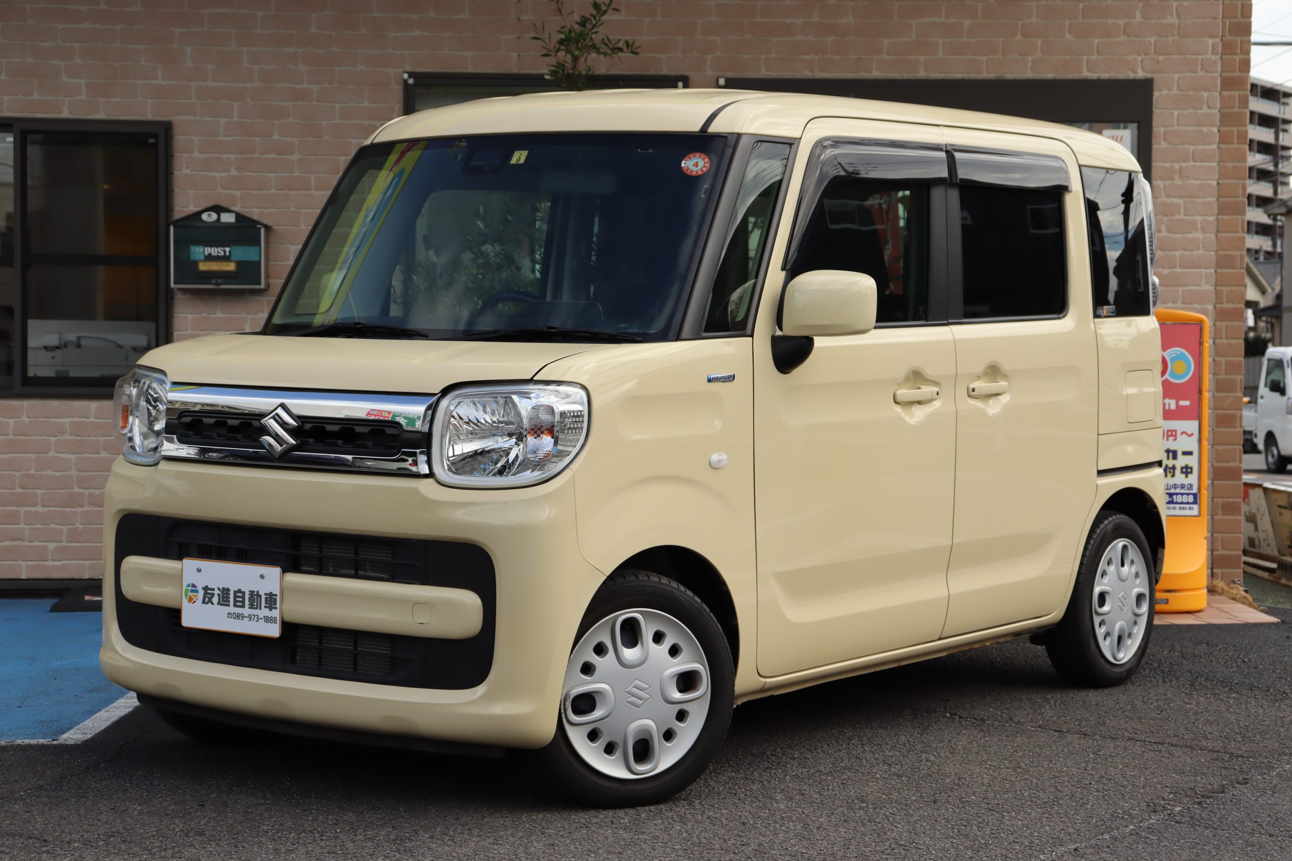 スズキ スペーシア ハイブリッドXの中古車です。