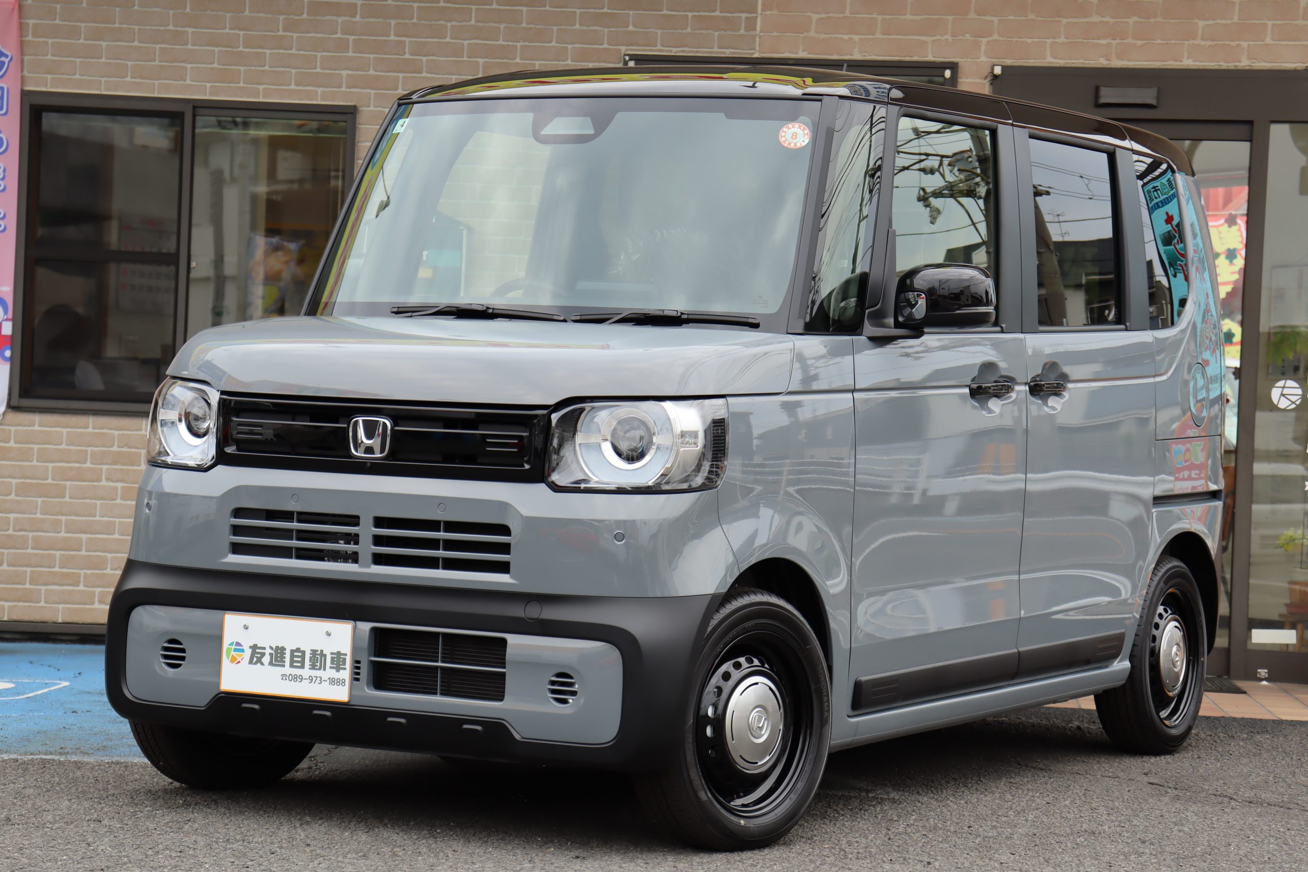 ホンダ N-BOX ジョイ　2トーンの中古車です。