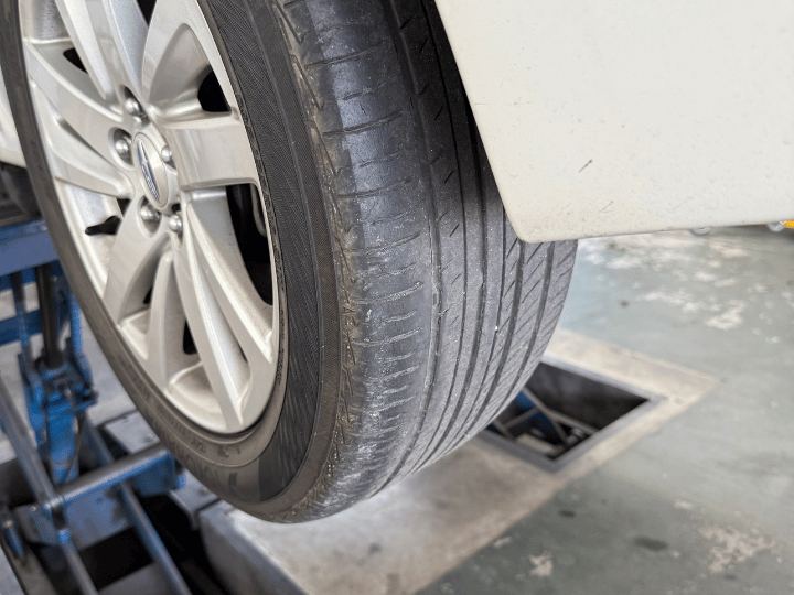 スバル インプレッサ タイヤ交換
